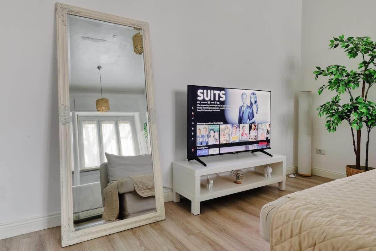 Oasis Suite - Subway 50 Meters Just 5 Minutes From Duomo Milano Dış mekan fotoğraf